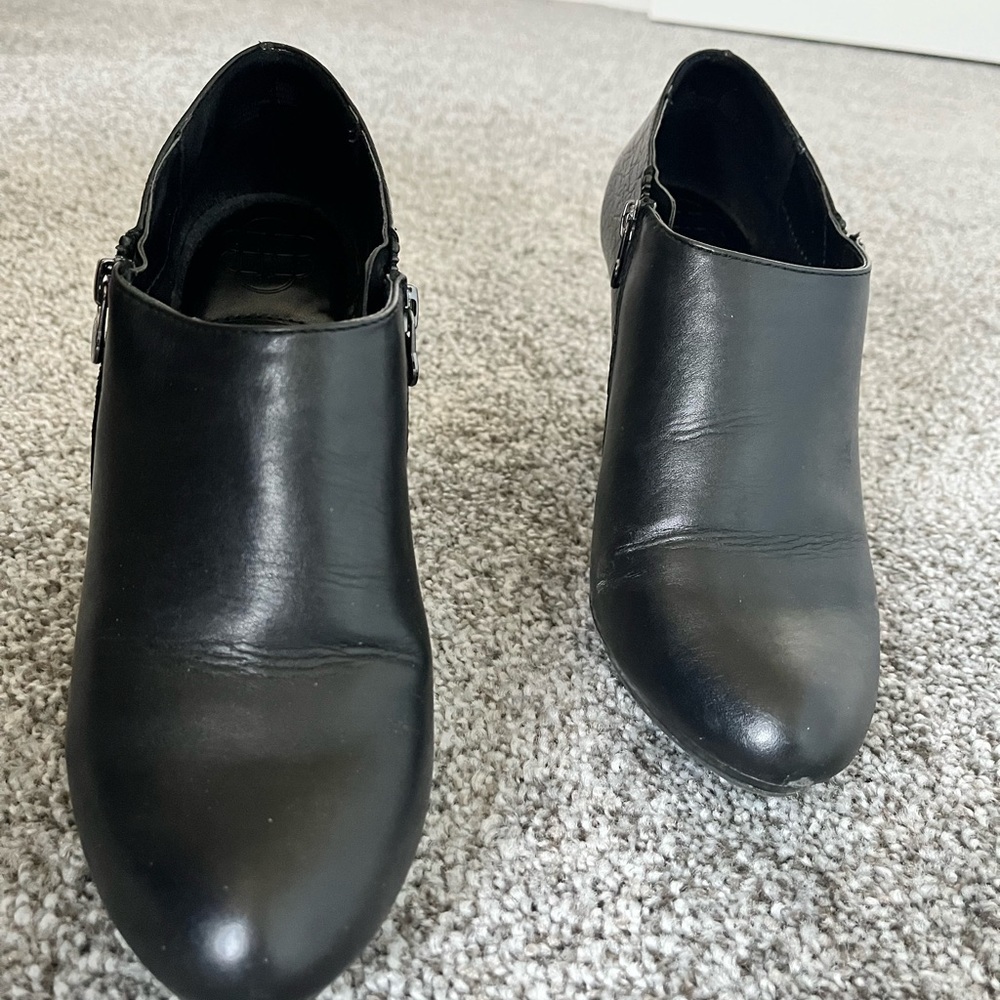 Black heeled booties